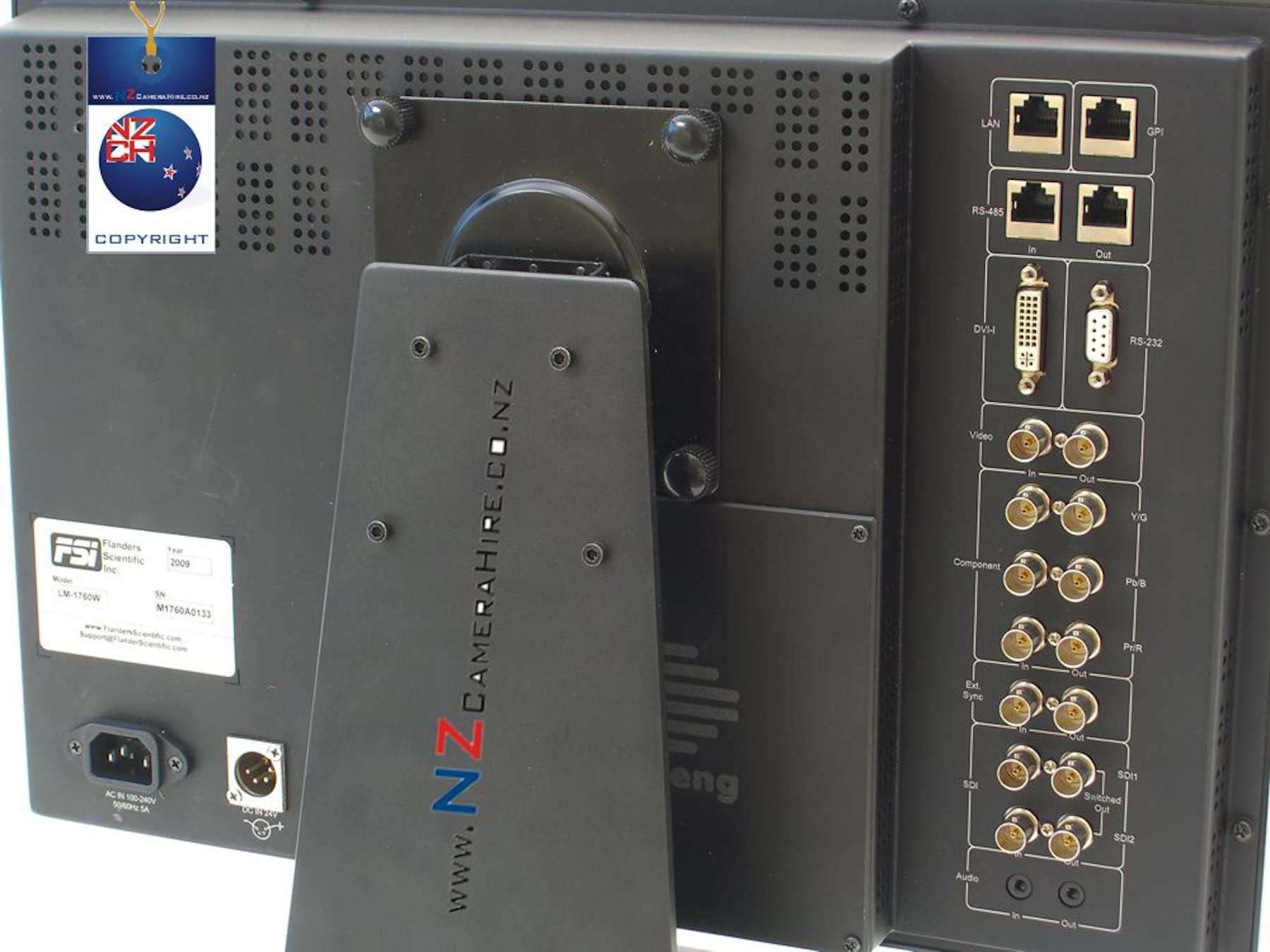 FS-17inch-HD-LCD-display-rearview NZCameraHire Auckland New Zealand Flanders 17"monitor